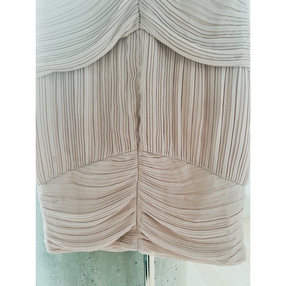 Burberry London Nude Ruched Pleated Chiffon Cocktail Dress - Picture 10 of 15
